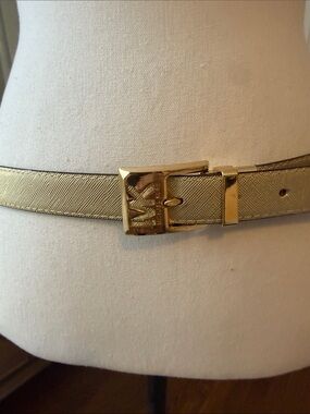Michael Kors Reversible Tan Leather or Gold Belt w/ Gold Iconic Buckle ❤️